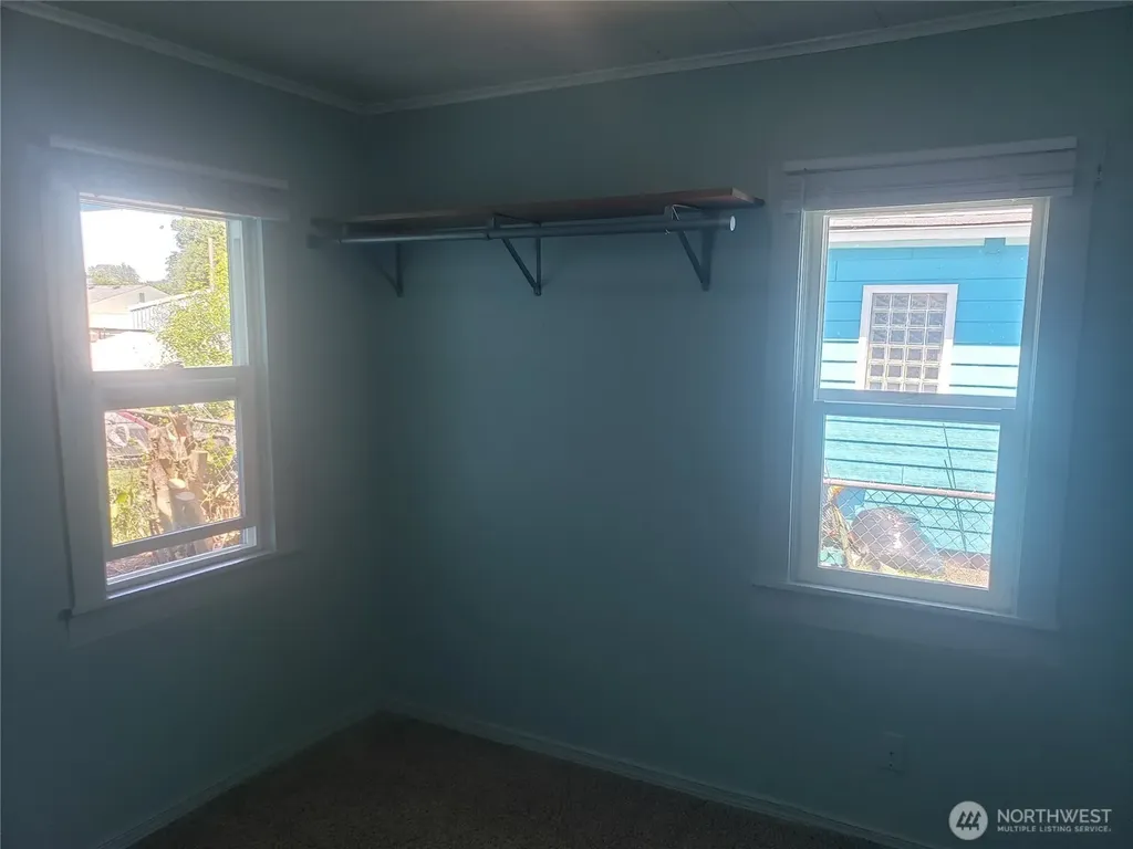 845 SW 3rd. Avenue Castle Rock WA 98611