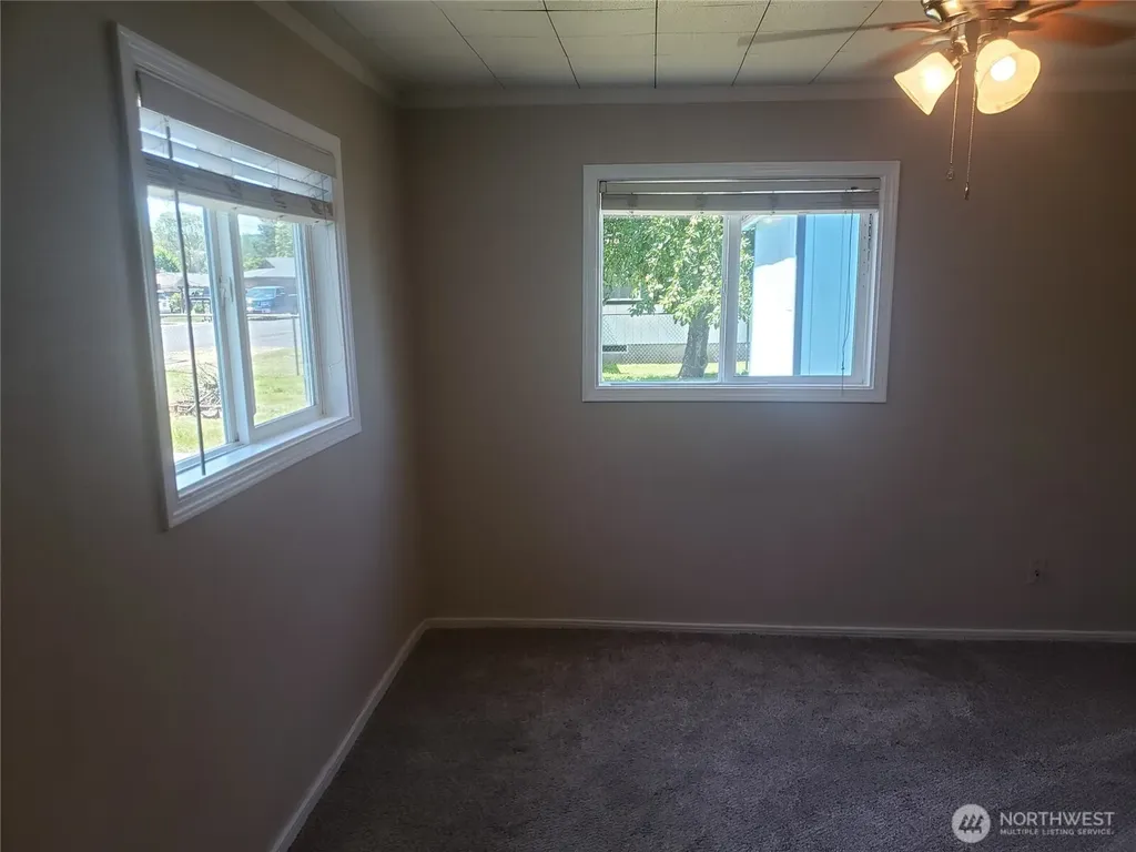 845 SW 3rd. Avenue Castle Rock WA 98611
