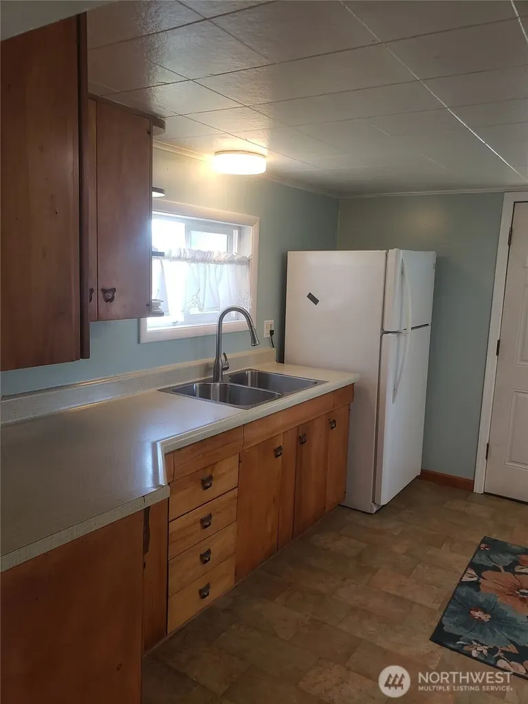 845 SW 3rd. Avenue Castle Rock WA 98611