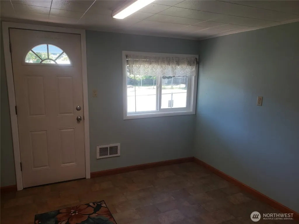 845 SW 3rd. Avenue Castle Rock WA 98611
