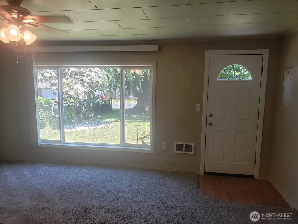 845 SW 3rd. Avenue Castle Rock WA 98611