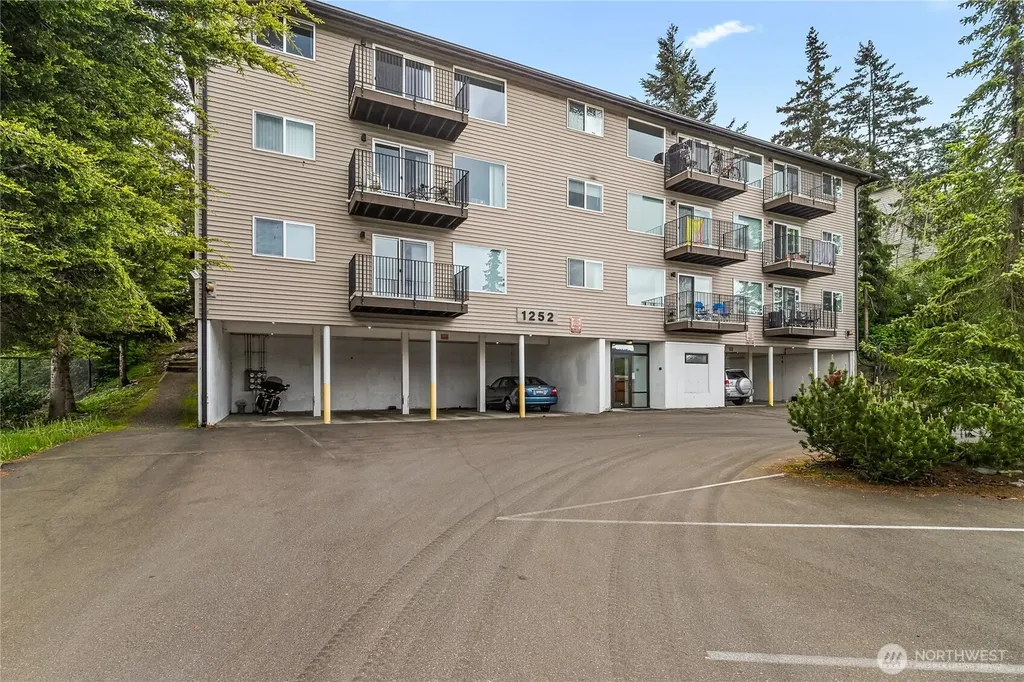 1252 Nevada Street Bellingham WA 98226