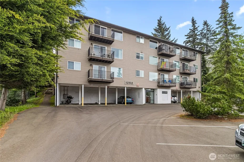 1252 Nevada Street Bellingham WA 98226