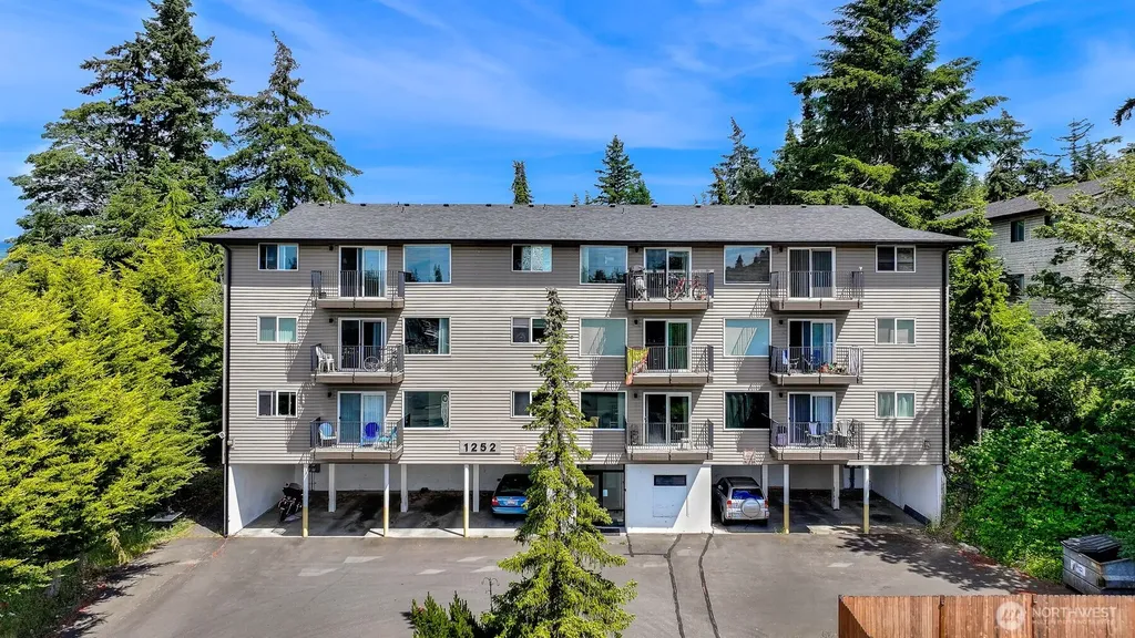 1252 Nevada Street Bellingham WA 98226