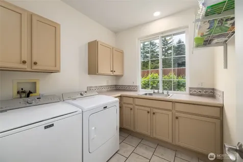 3720 E Broadway Street Mount Vernon WA 98274