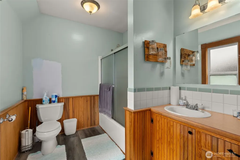 722 E Cowlitz Street South Bend WA 98586