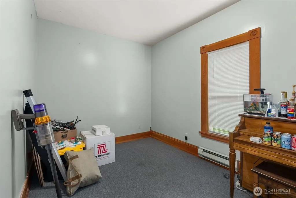 722 E Cowlitz Street South Bend WA 98586