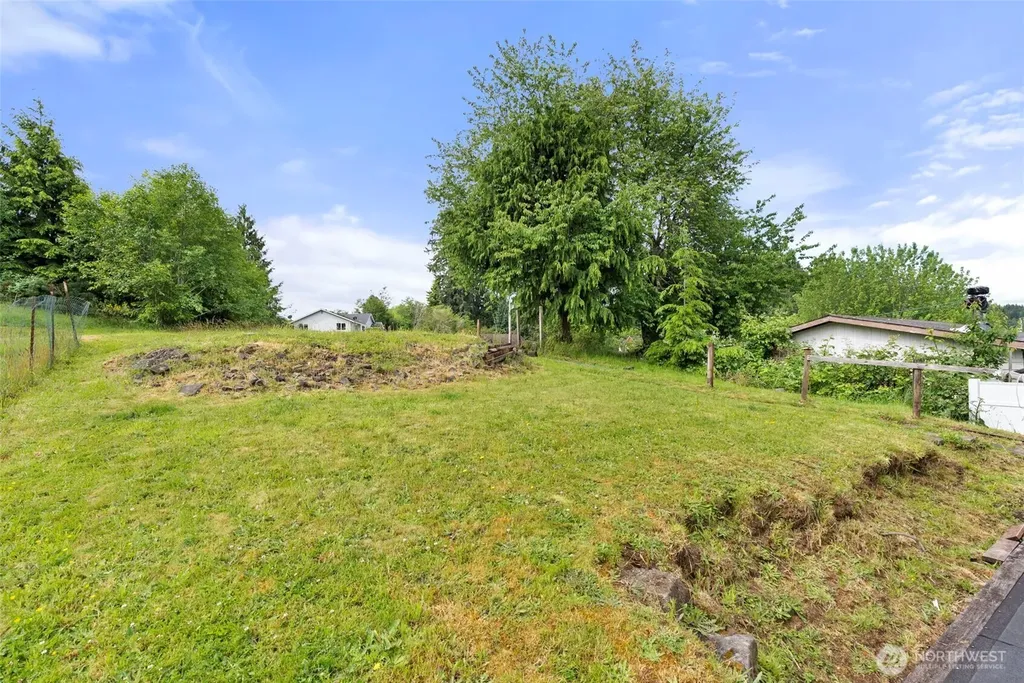 722 E Cowlitz Street South Bend WA 98586