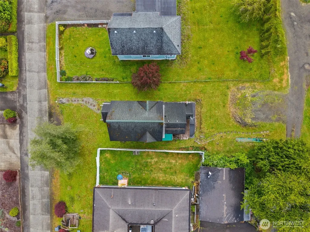 722 E Cowlitz Street South Bend WA 98586