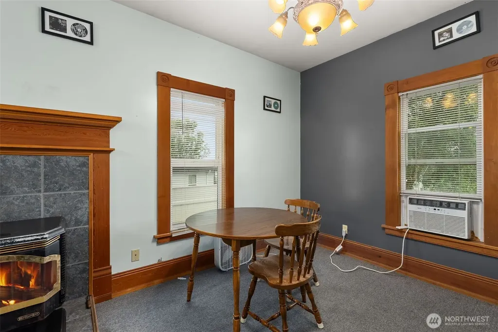 722 E Cowlitz Street South Bend WA 98586