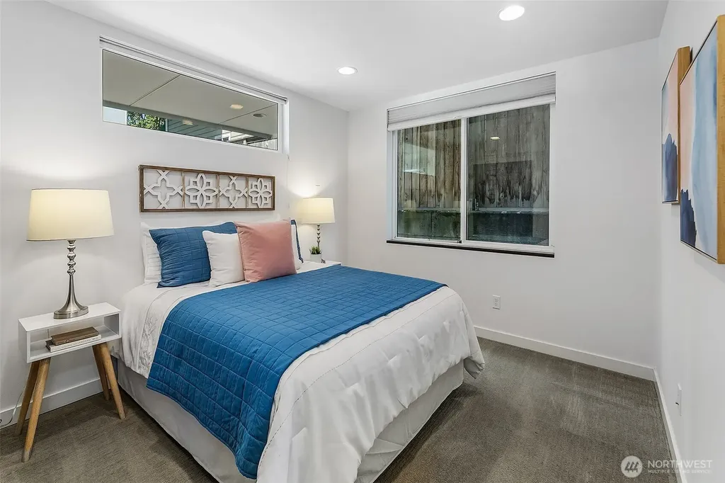 4221 Evanston Avenue N Seattle WA 98103
