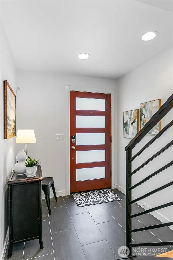 4221 Evanston Avenue N Seattle WA 98103