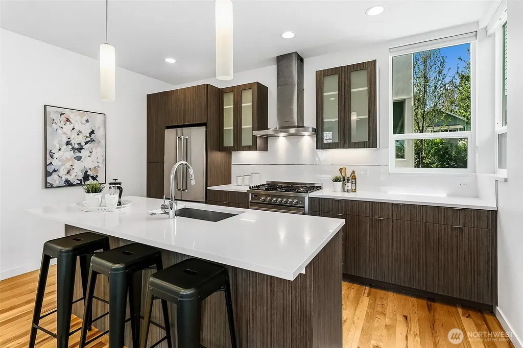 4221 Evanston Avenue N Seattle WA 98103