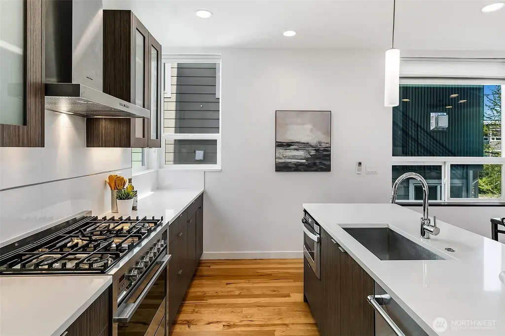 4221 Evanston Avenue N Seattle WA 98103
