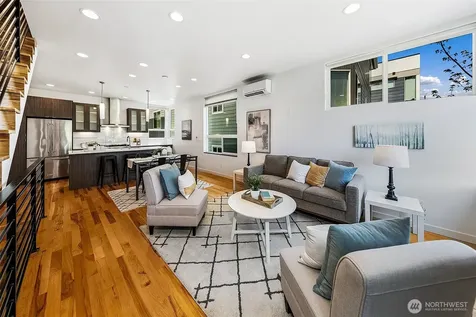 4221 Evanston Avenue N Seattle WA 98103