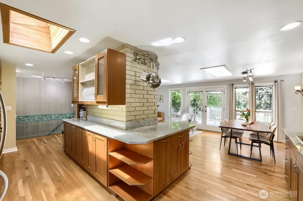 6332 NE 196th Street Kenmore WA 98028