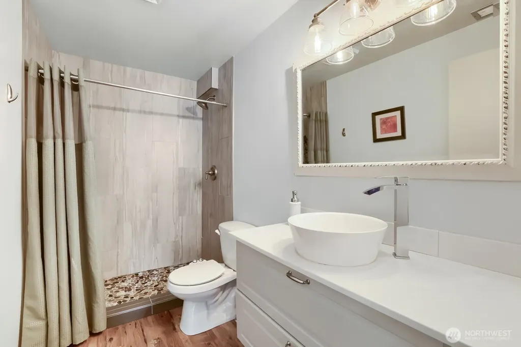 6332 NE 196th Street Kenmore WA 98028