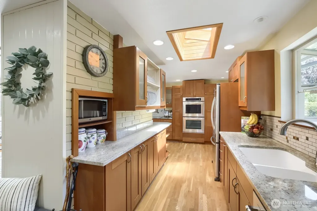 6332 NE 196th Street Kenmore WA 98028