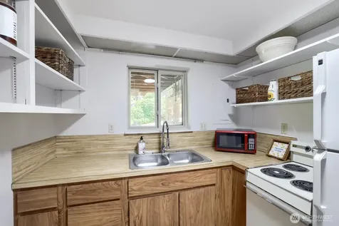 6332 NE 196th Street Kenmore WA 98028