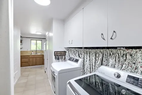 6332 NE 196th Street Kenmore WA 98028