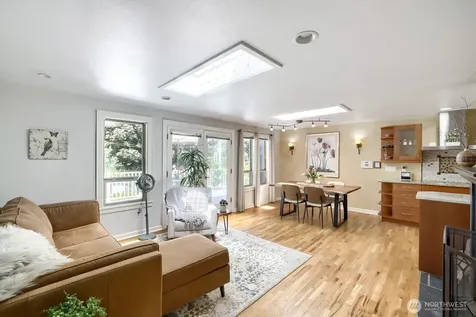 6332 NE 196th Street Kenmore WA 98028