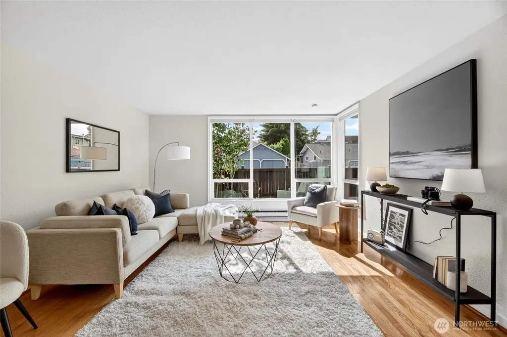 3039 61st Avenue SW Seattle WA 98116
