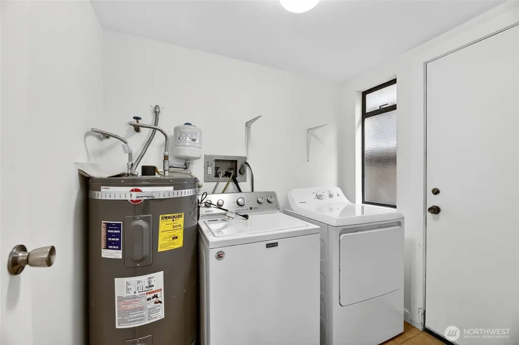 3039 61st Avenue SW Seattle WA 98116