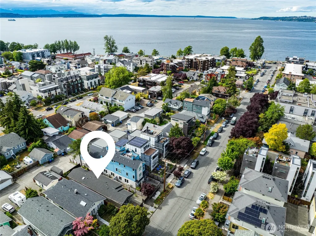 3039 61st Avenue SW Seattle WA 98116