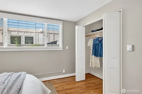 3039 61st Avenue SW Seattle WA 98116