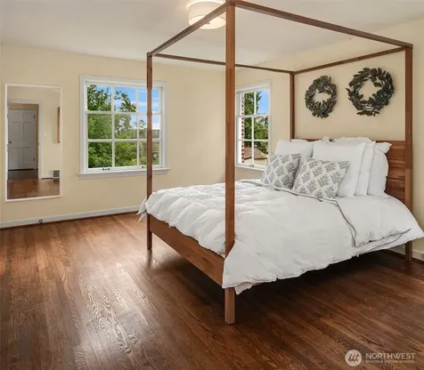 4206 W Glenmont Lane Seattle WA 98199