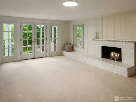 4206 W Glenmont Lane Seattle WA 98199