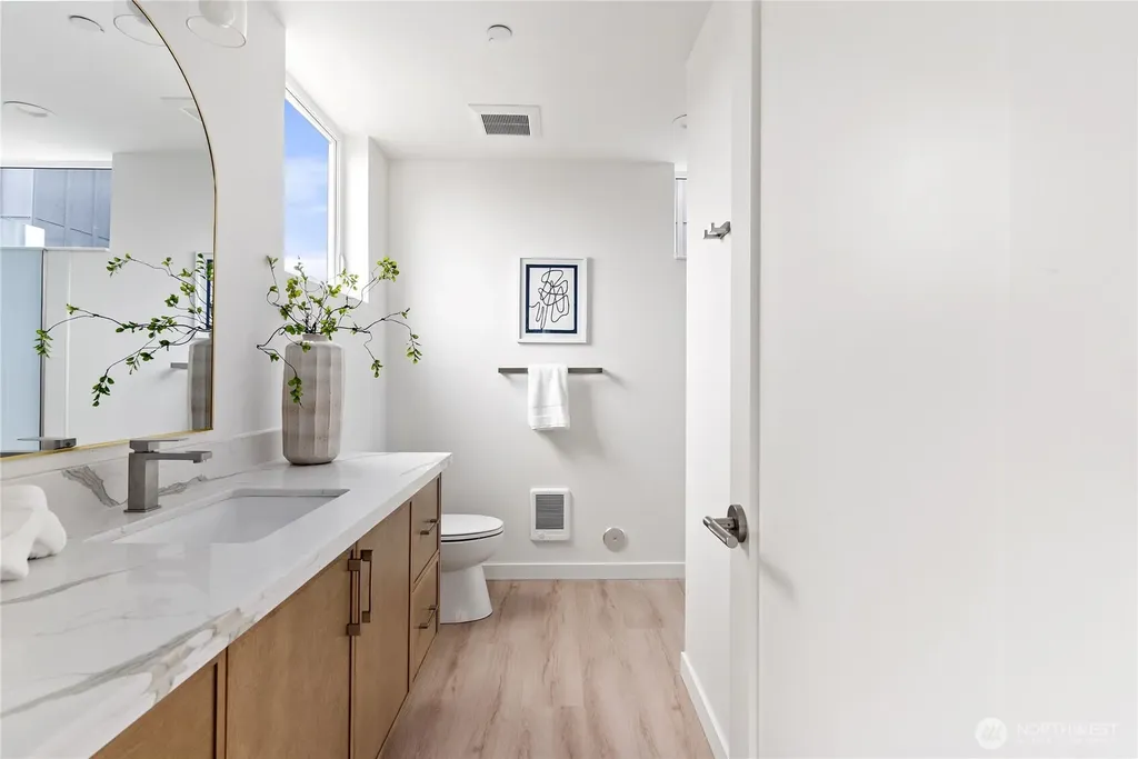 8849 Midvale Avenue N Seattle WA 98103