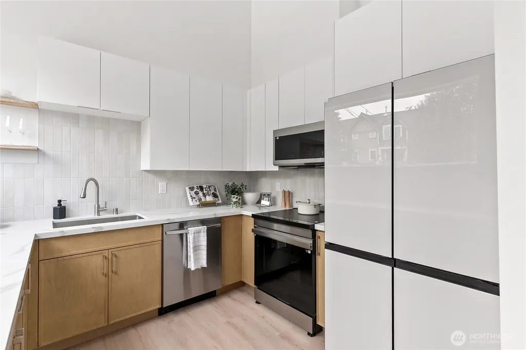 8849 Midvale Avenue N Seattle WA 98103