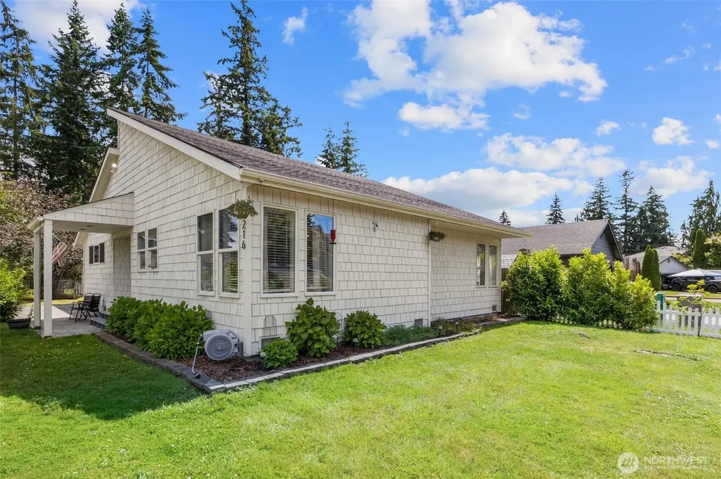 216 Joann Lane Arlington WA 98223