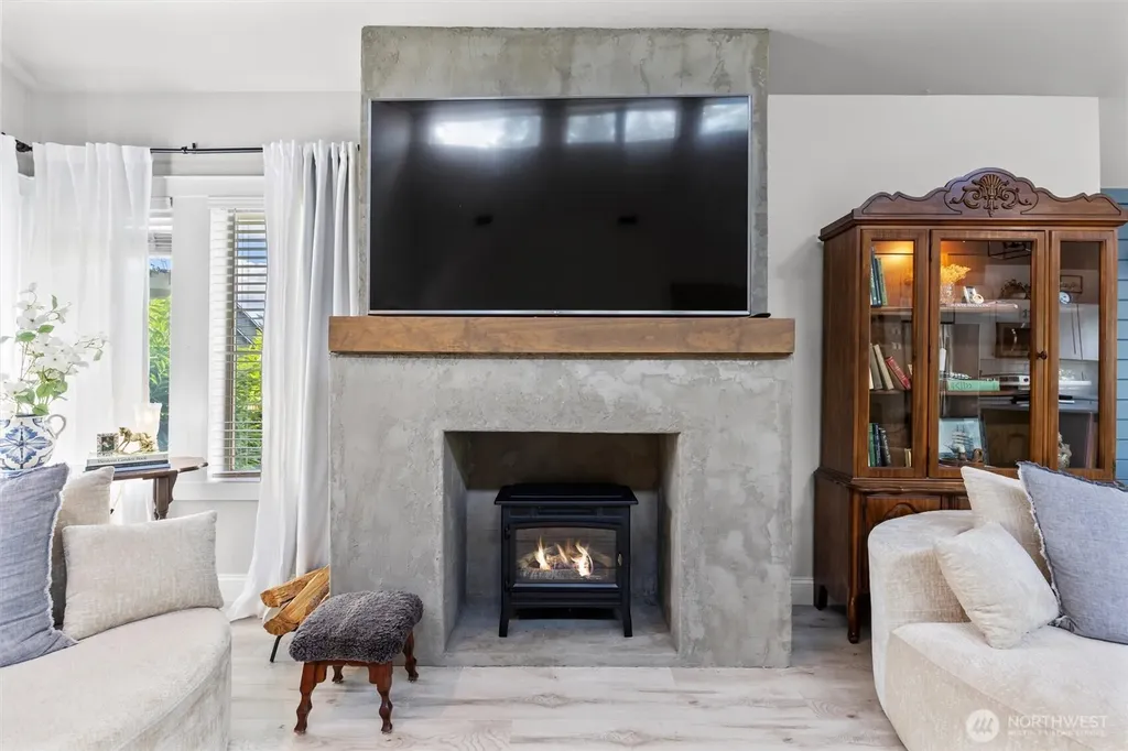 216 Joann Lane Arlington WA 98223
