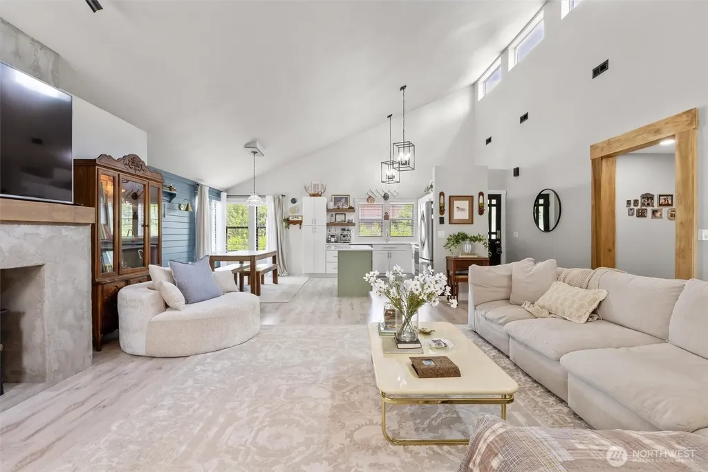 216 Joann Lane Arlington WA 98223