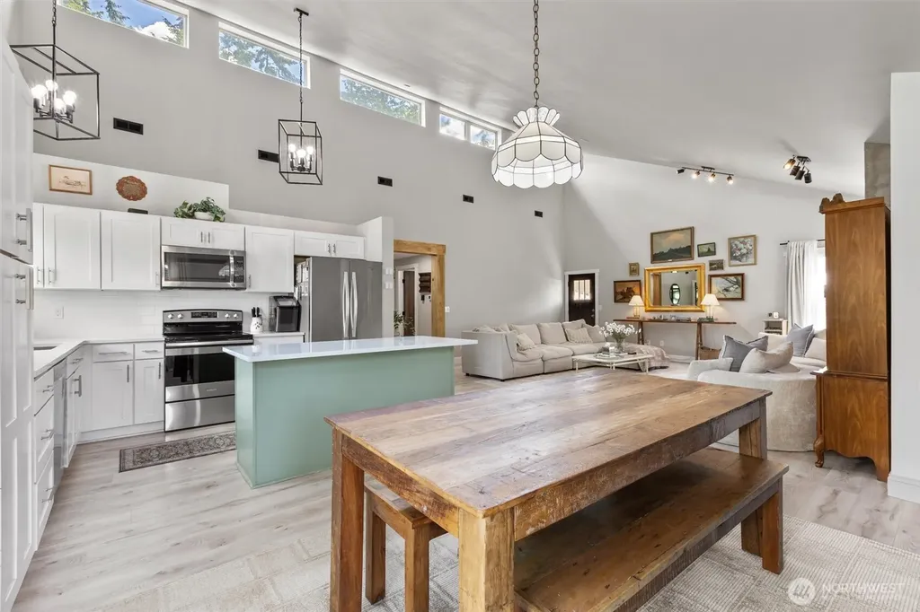 216 Joann Lane Arlington WA 98223