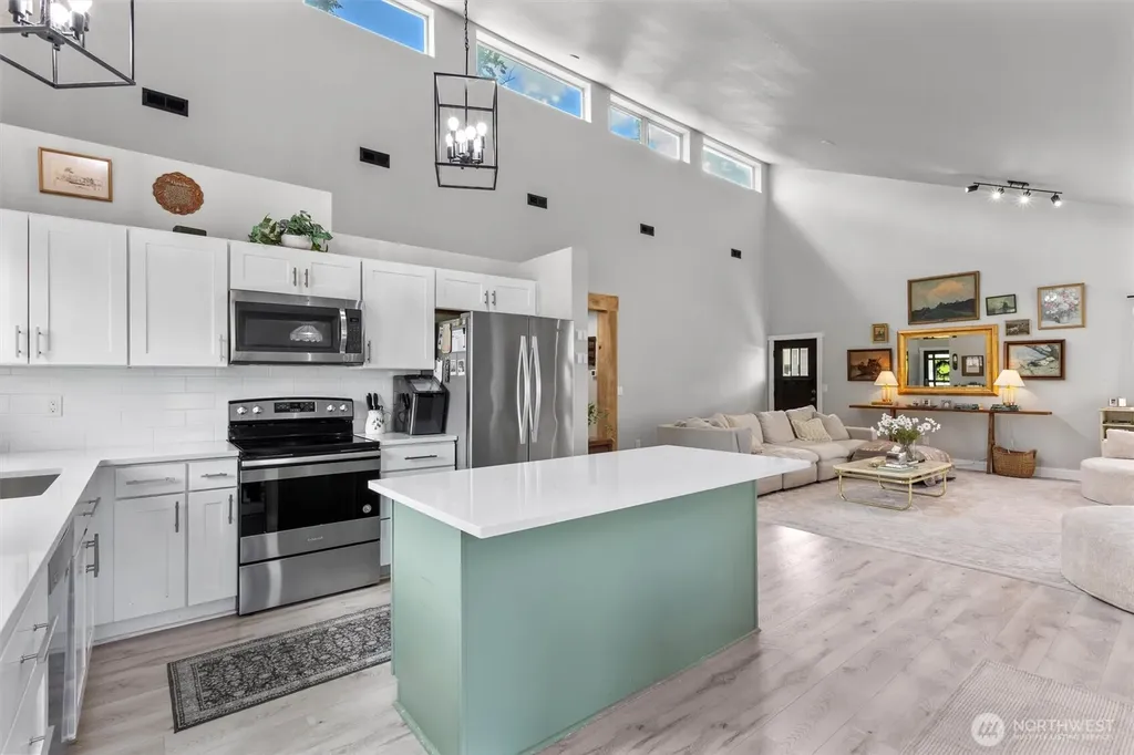 216 Joann Lane Arlington WA 98223