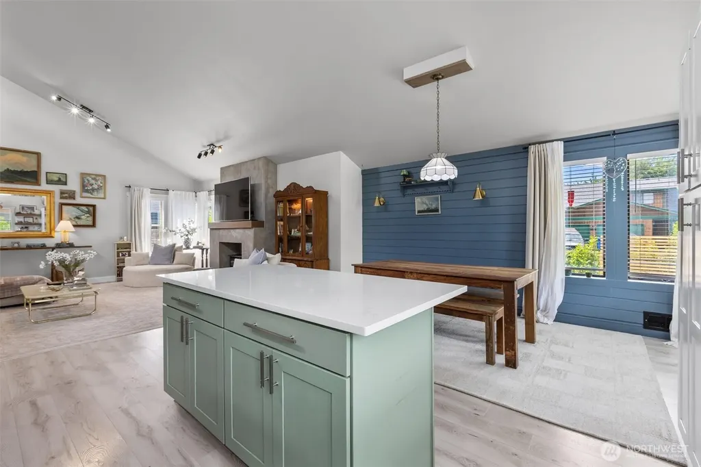 216 Joann Lane Arlington WA 98223