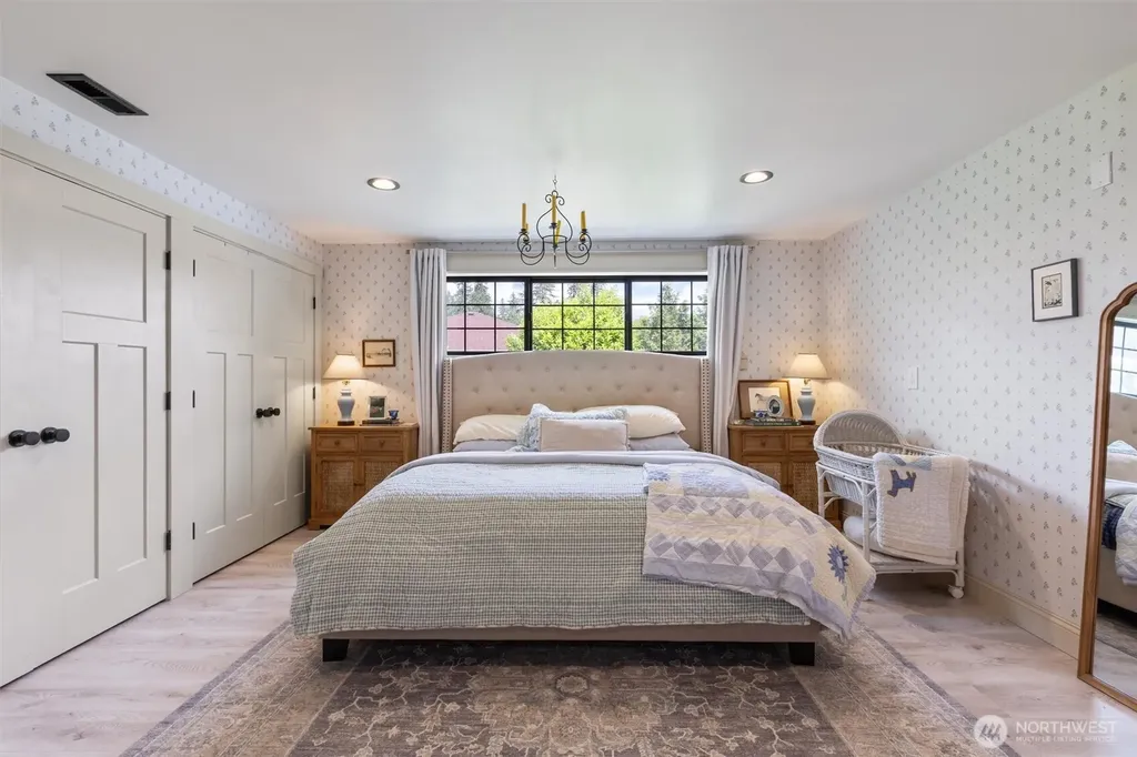 216 Joann Lane Arlington WA 98223