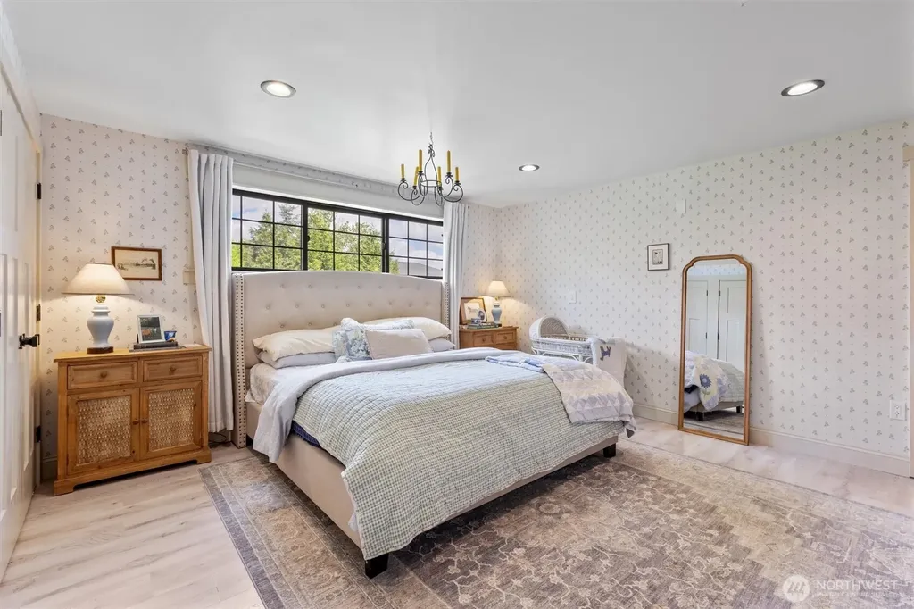 216 Joann Lane Arlington WA 98223
