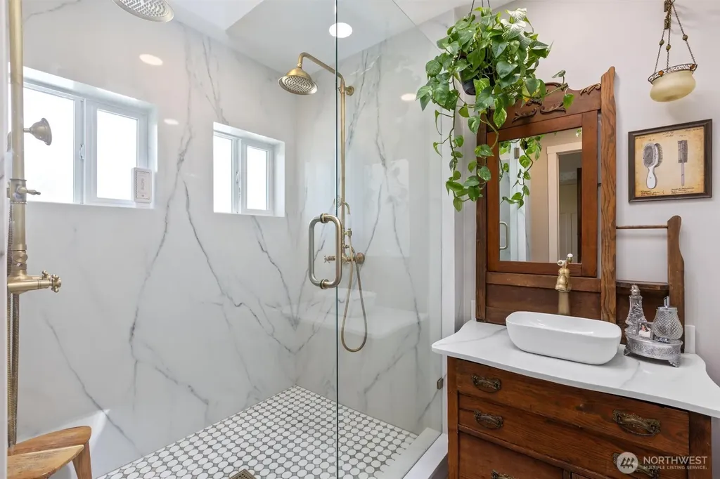 216 Joann Lane Arlington WA 98223