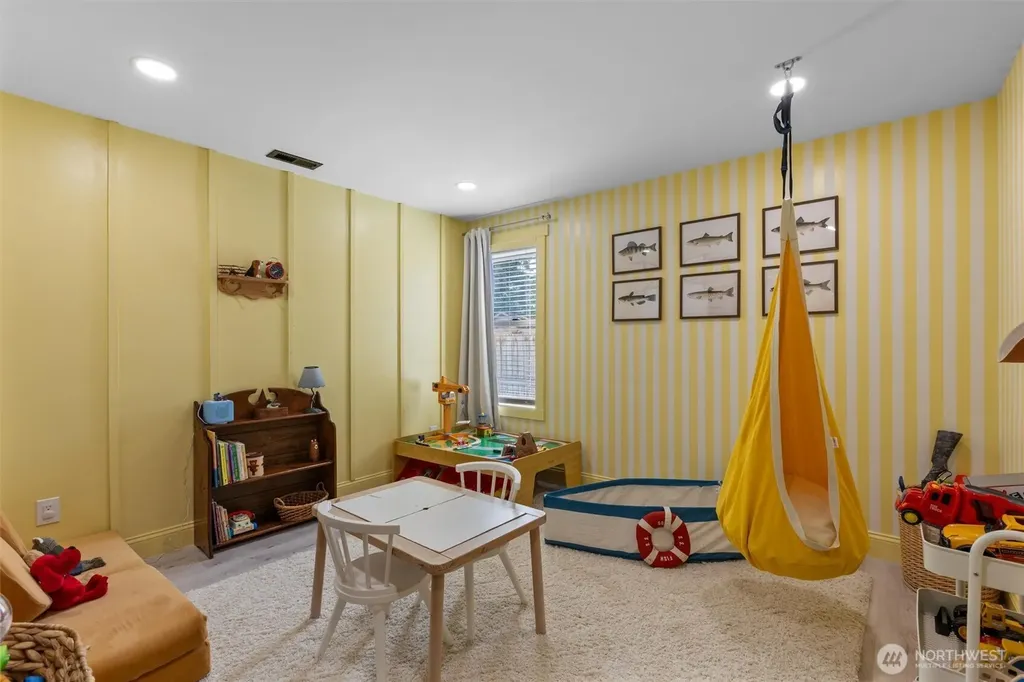 216 Joann Lane Arlington WA 98223