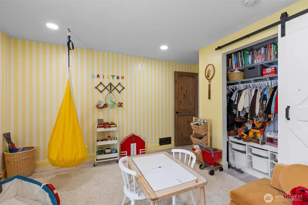 216 Joann Lane Arlington WA 98223