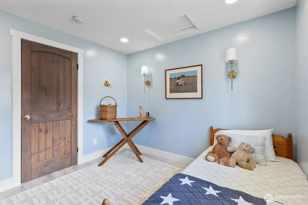 216 Joann Lane Arlington WA 98223