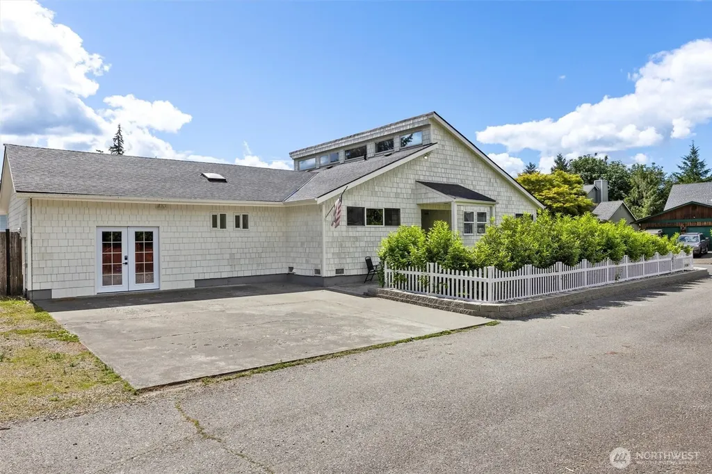 216 Joann Lane Arlington WA 98223