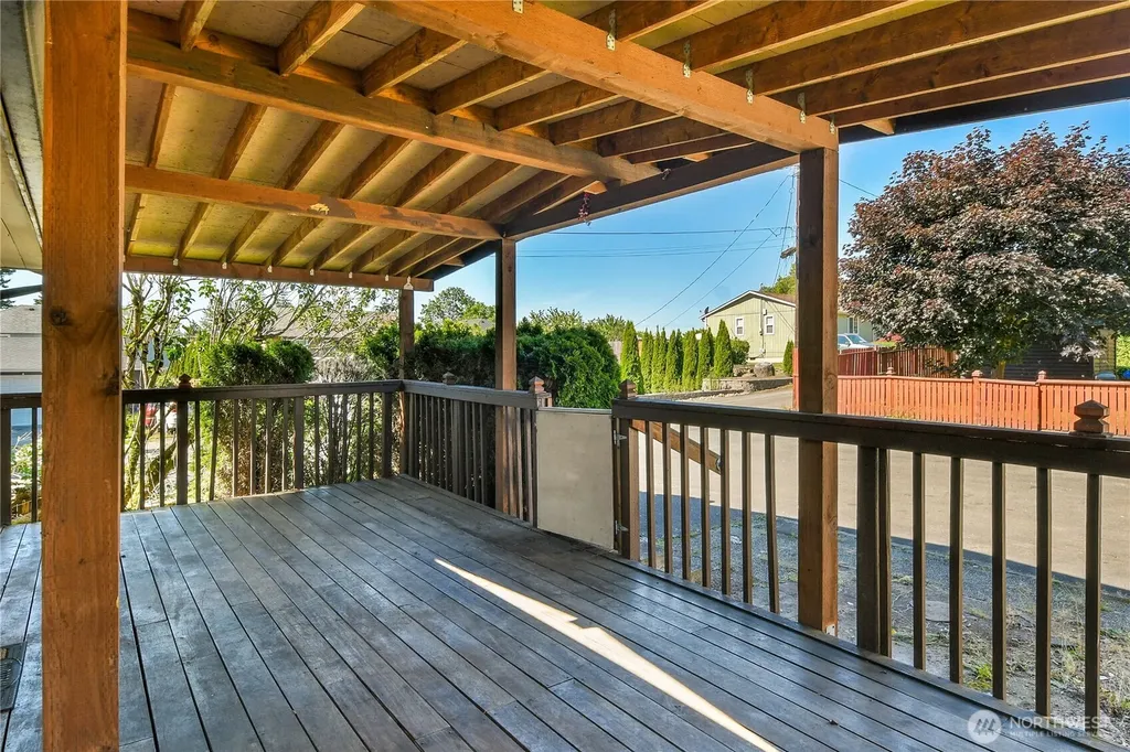 12037 S 64th Avenue Seattle WA 98178
