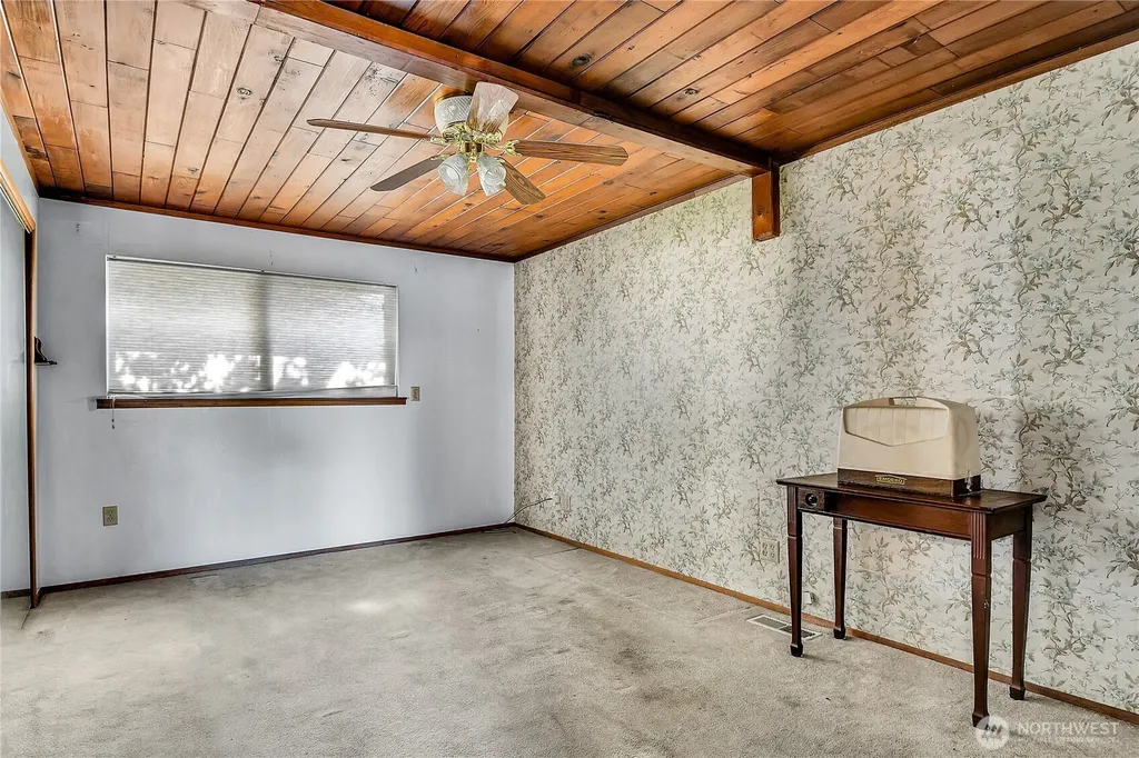 12037 S 64th Avenue Seattle WA 98178
