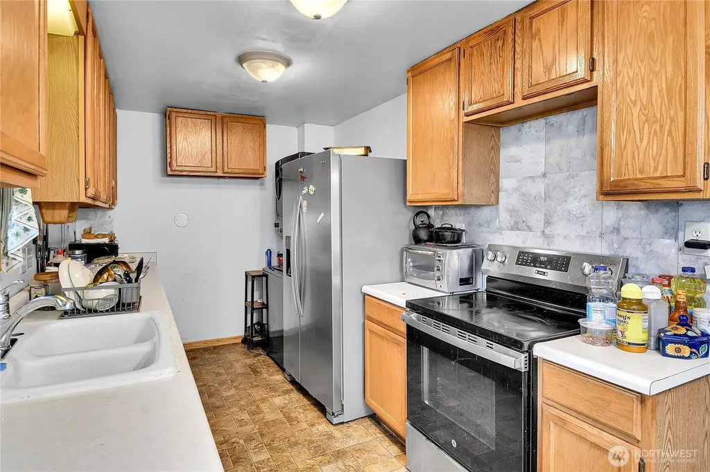 12037 S 64th Avenue Seattle WA 98178