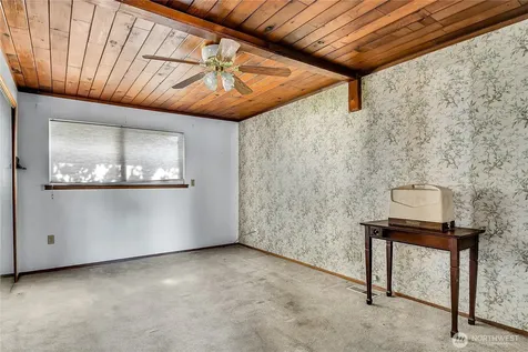 12037 S 64th Avenue Seattle WA 98178